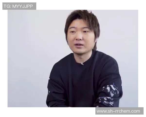 印尼血统的足球明星女孩勇敢追梦展现青春风采与竞技精神