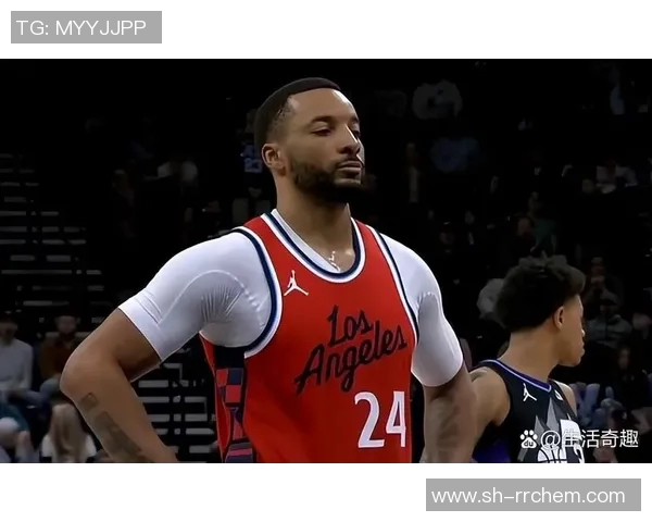 快船与爵士激战24日赛场精彩瞬间回顾与赛后分析 快船与爵士激战24日赛场精彩瞬间回顾与赛后分析