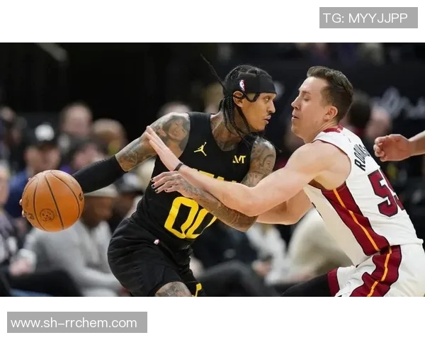 火箭队与爵士队激战四月十八日期待精彩对决与精彩表现 火箭队与爵士队激战四月十八日期待精彩对决与精彩表现