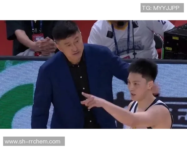 篮球明星风潮引领潮流运动时尚展现青春活力与拼搏精神的完美结合